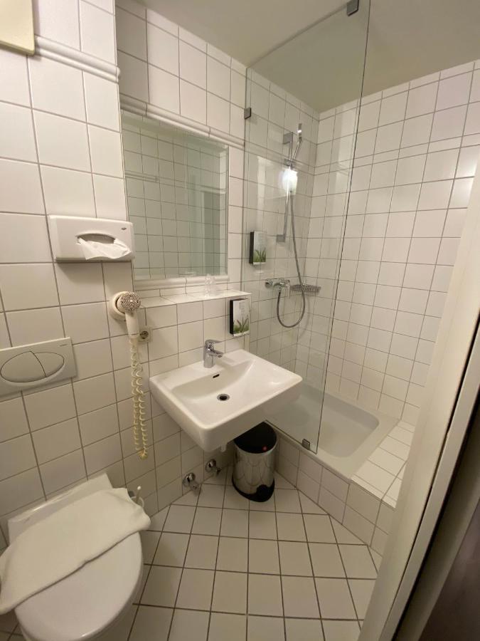 Mama Muh Self-Check-In Hotel Linz Eksteriør billede
